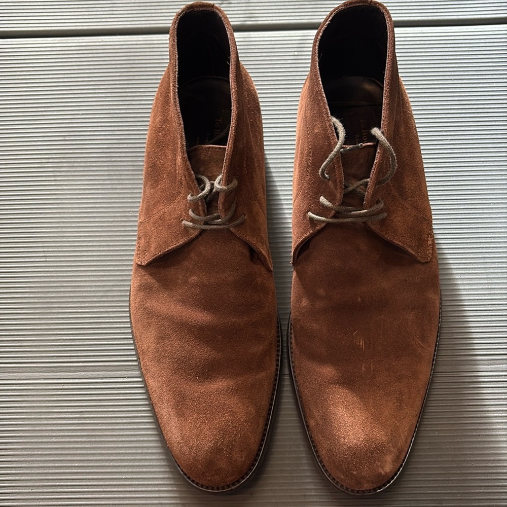To Boot New York Men's 
Suede Chukka Boot 8 1/2